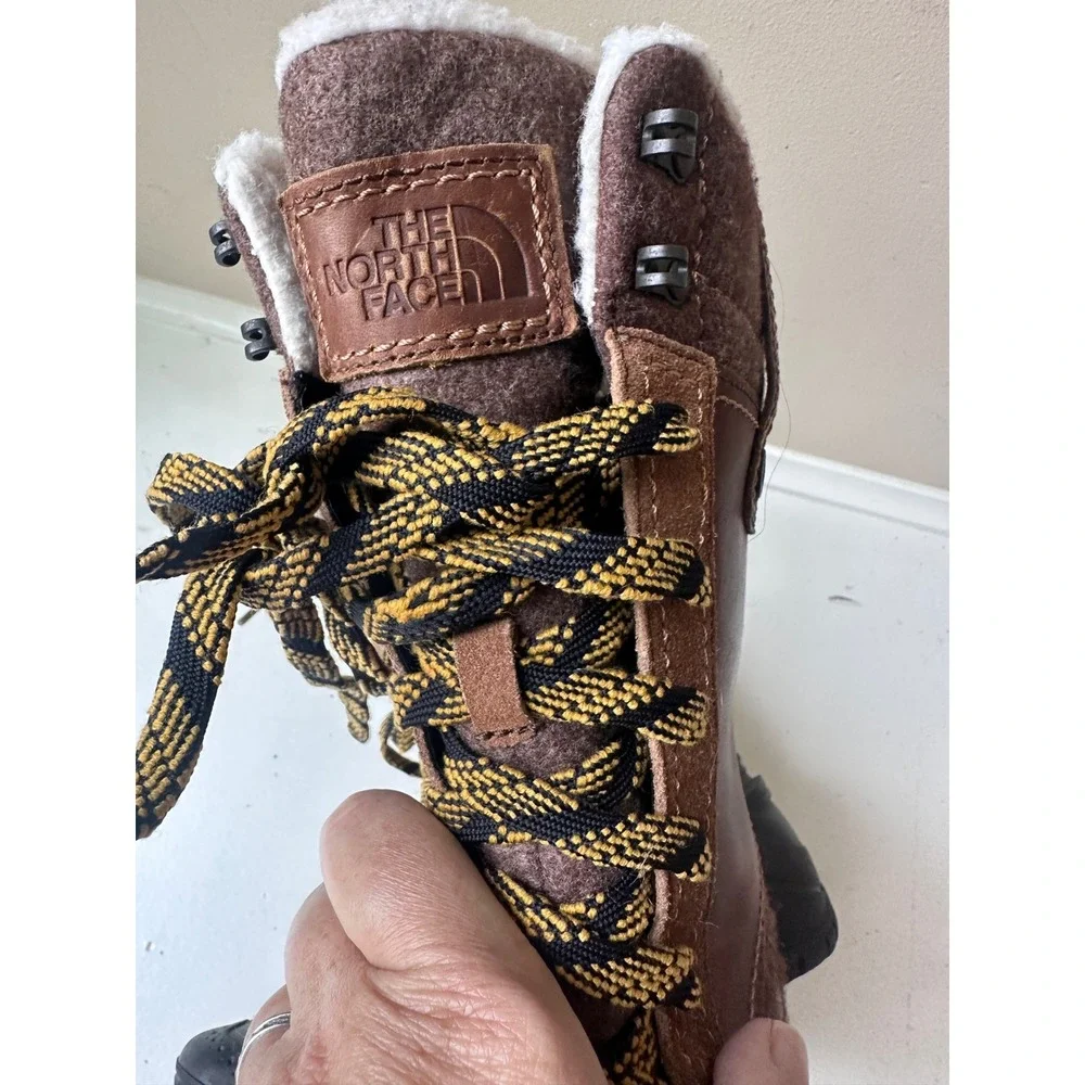 The North Face Boots Womens 7 Shellista III Mid Winter Snow Waterproof Brown